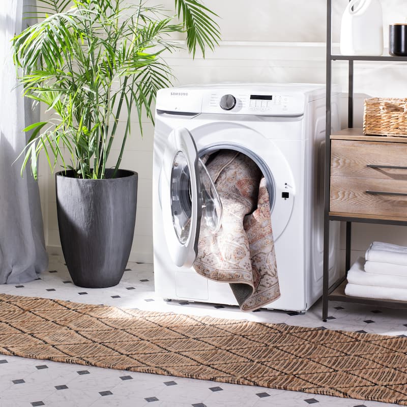 SAFAVIEH, Tucson Machine Washable Slip Resistant Queenie Oriental Medallion