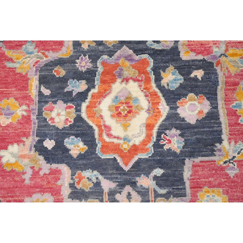 Hand Knotted Oriental 100% Wool Carpet Transitional Medallion Pink Oushak Area Rug - 6' 10'' X 5' 6''