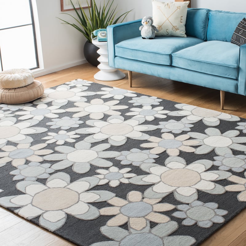 SAFAVIEH Handmade Kids Miens Floral Wool Rug