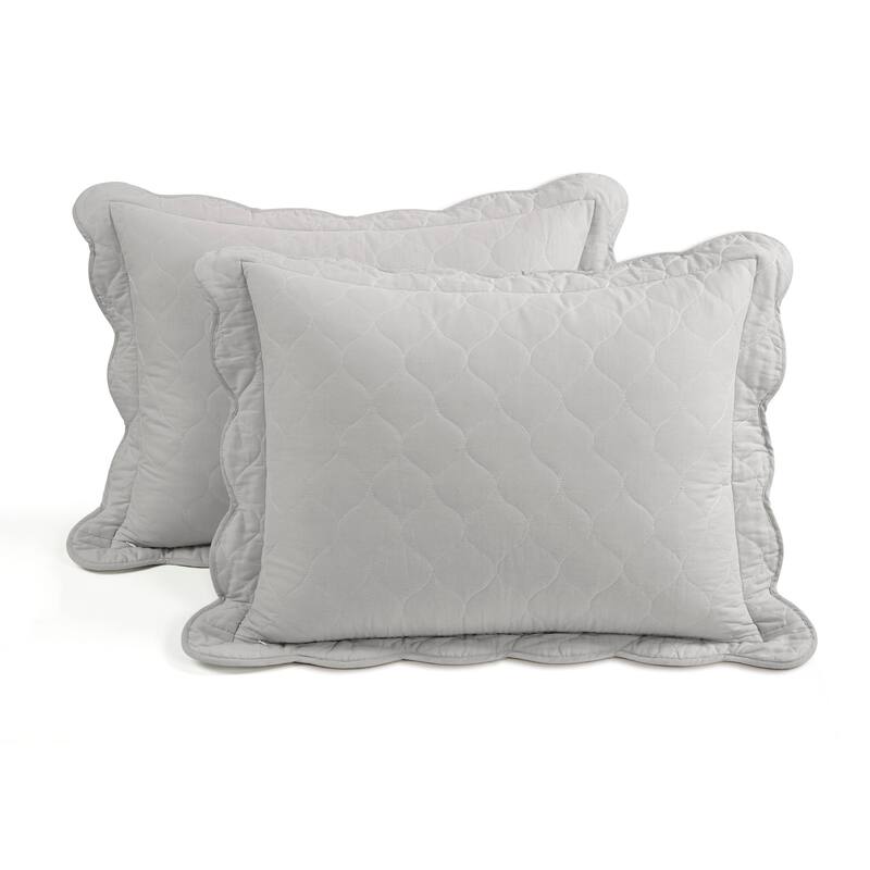 Lush Decor Coastal Chic Scallop Edge Reversible Quilt