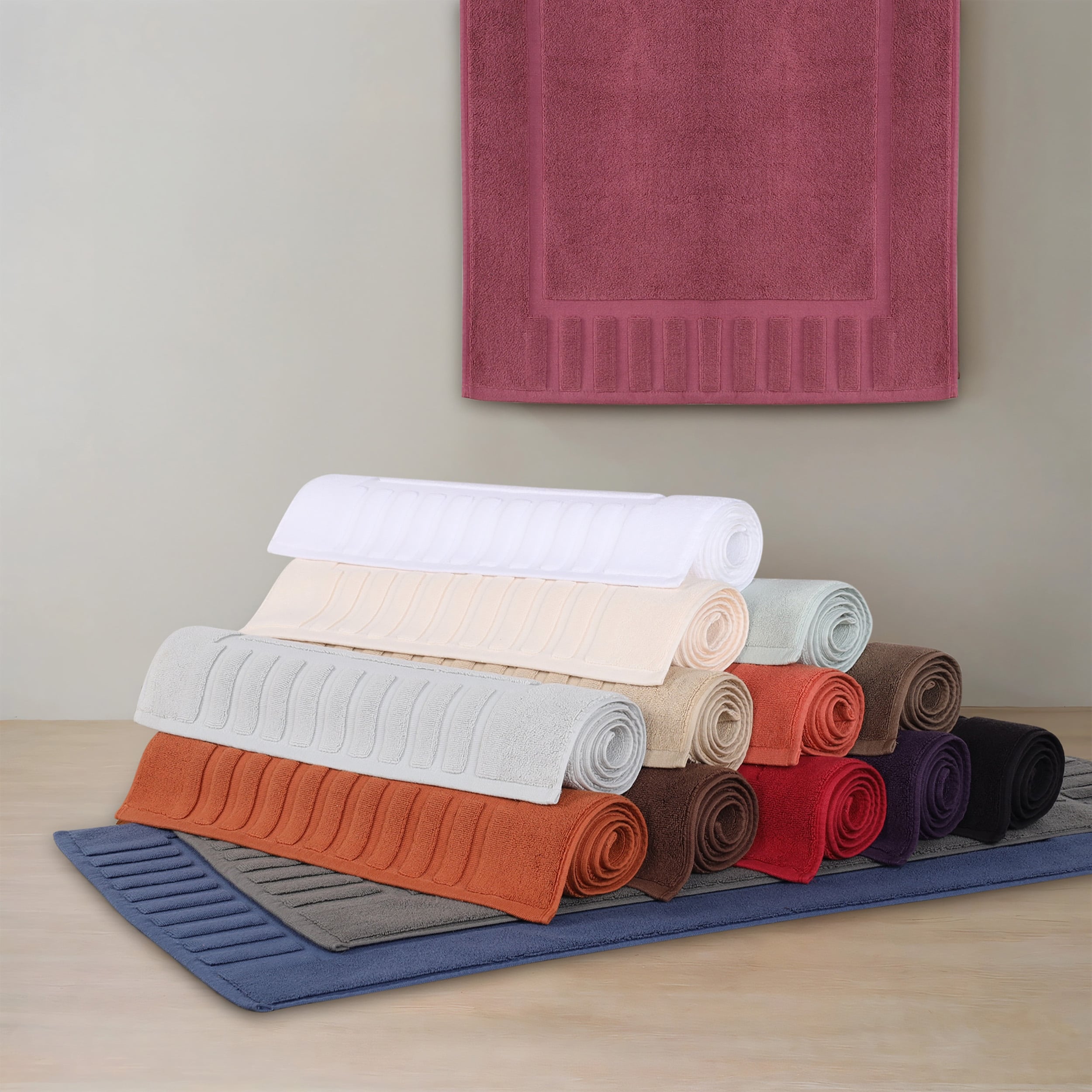 Superior Leo Cotton Geometric Border Bath Mat, Set of 2