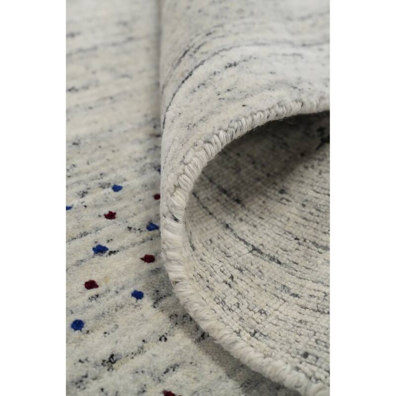 Hand Knotted Oriental 100% Wool Carpet Tribal Animal Pictorial Beige & Ivories Gabbeh Area Rug - 7' 7'' X 5' 3''