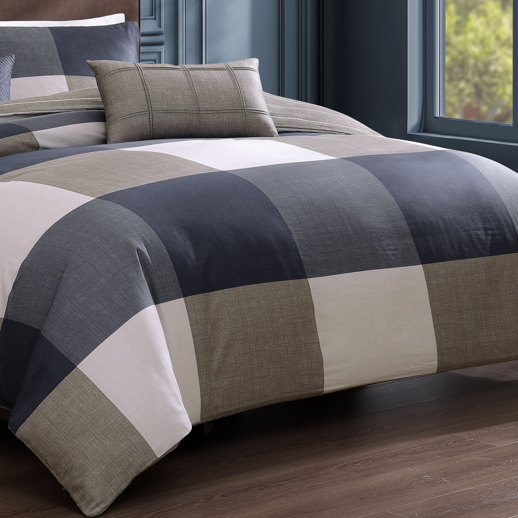 Bebejan Checkered Navy Tan 100% Cotton Sateen 5 Piece Reversible Comforter  Set - Bed Bath \u0026 Beyond - 42883651, image size:1800x1800