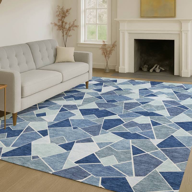 Machine Washable Indoor/ Outdoor Modern Mosaic Chantille Rug
