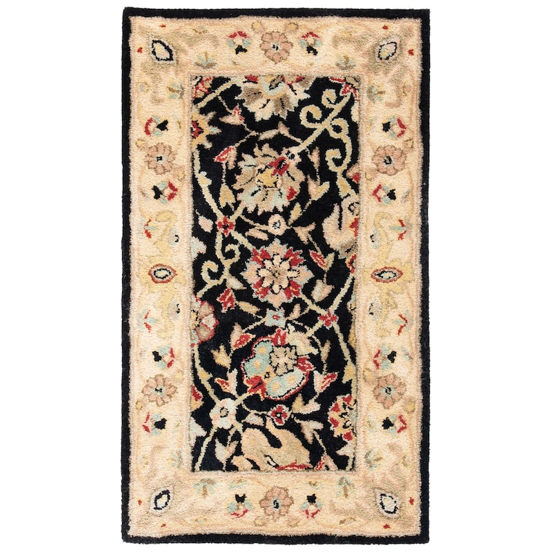 SAFAVIEH Handmade Antiquity Mazie Traditional Oriental Wool Rug - 2'3" x 4' - Black