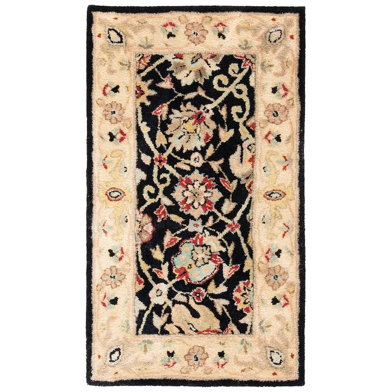 SAFAVIEH Handmade Antiquity Zuriñe Traditional Oriental Wool Rug - 2'3" x 4' - Black