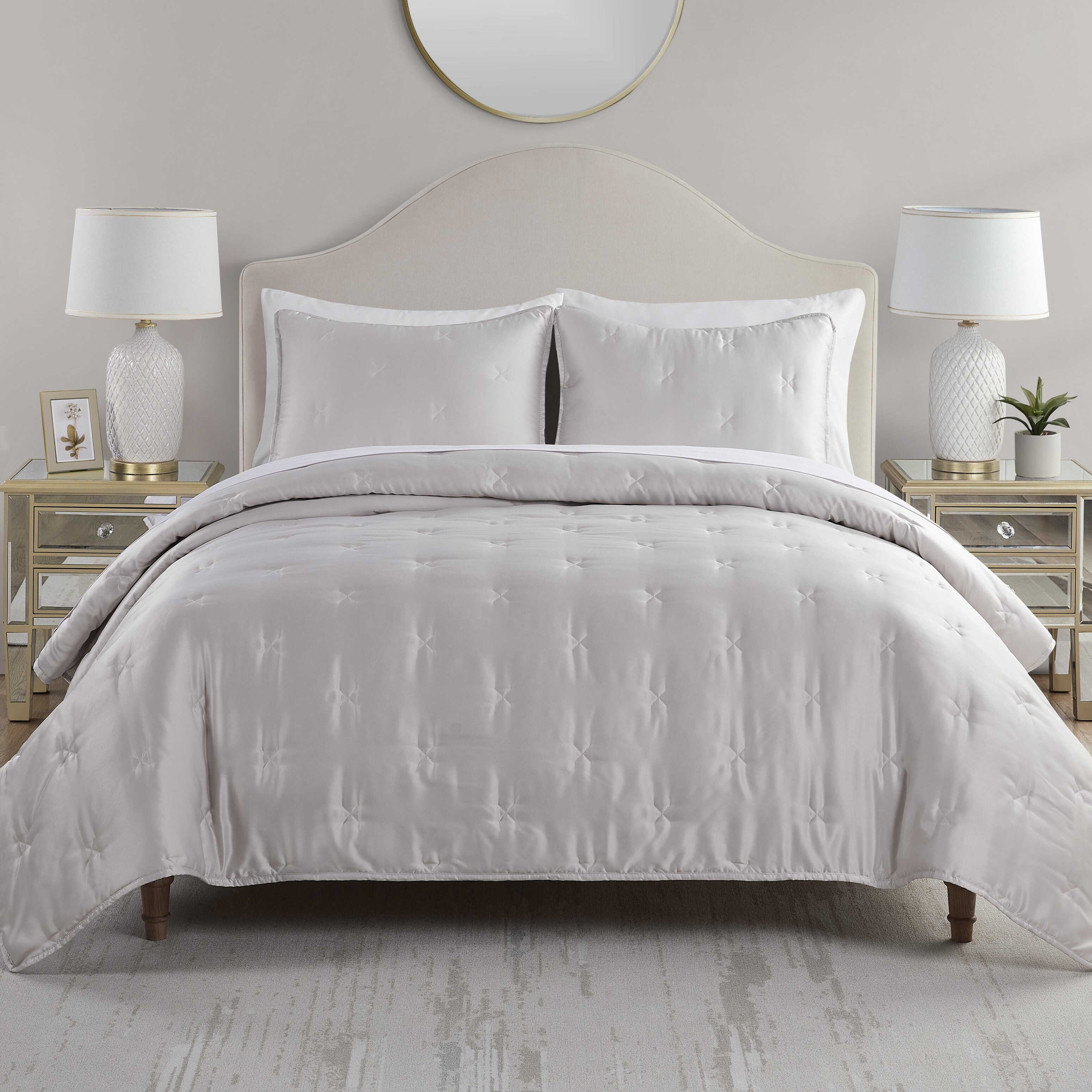 Tahari procurei home blanket stitch quilt