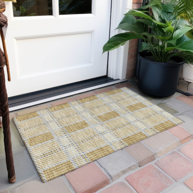 Machine Washable Indoor/ Outdoor Geometric Stripe Chantille Rug - Gold - 1'8" x 2'6"