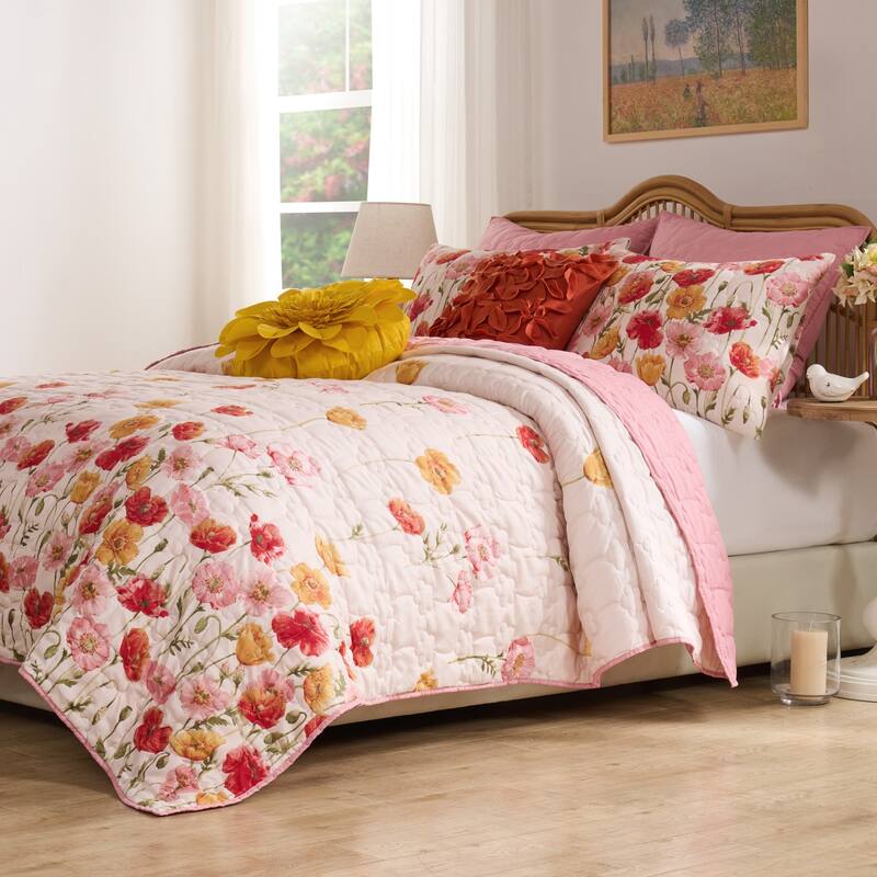 Greenland Home Fashions Breeze Poppy Print Quilt Set
