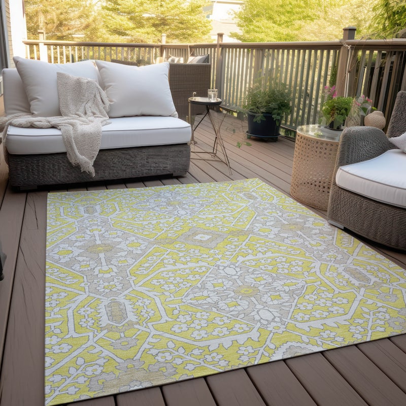 Machine Washable Indoor/ Outdoor Chantille Traditional Medallion Rug