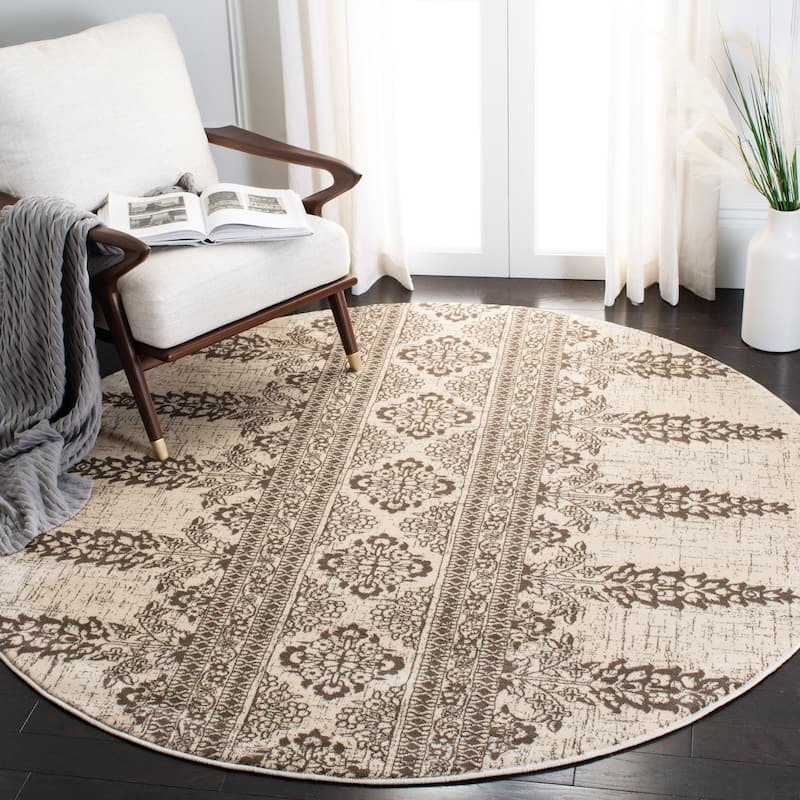 SAFAVIEH Evoke Gelinda Vintage Boho Rug - 6'7" Round - Ivory/Silver