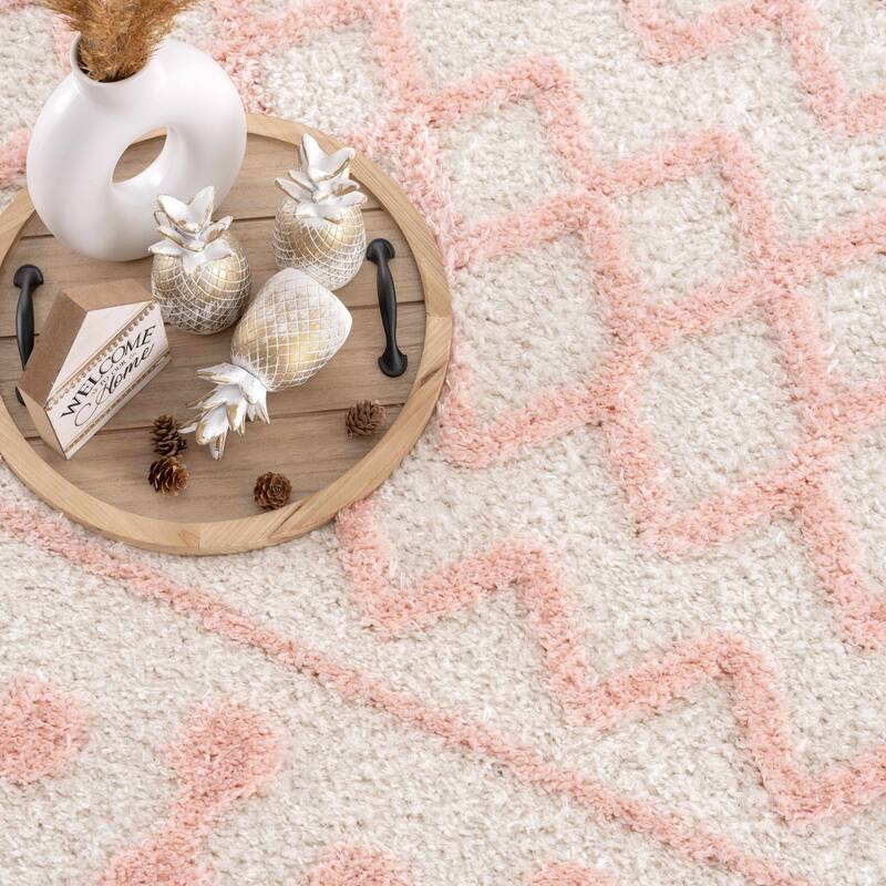 Tilos Moroccan Trellis Farmhouse Shag Area Rug