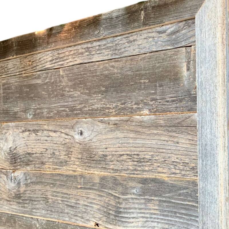 HomeRoots 28" Natural Weathered Gray Plank Christmas Tree Collar - 27.8' X '15.3' X '3.5