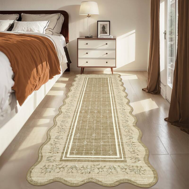 Garvee Scalloped Rose Floral Bordered Area Rug