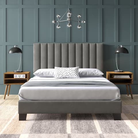 Picket House Furnishings Colbie Upholstered Queen Platform Bed With Nightstands in Grey