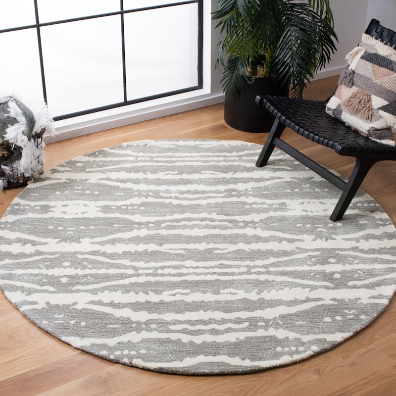 SAFAVIEH Handmade Soho Magan Wool/ Viscose Rug - 6' Round - Grey/Ivory