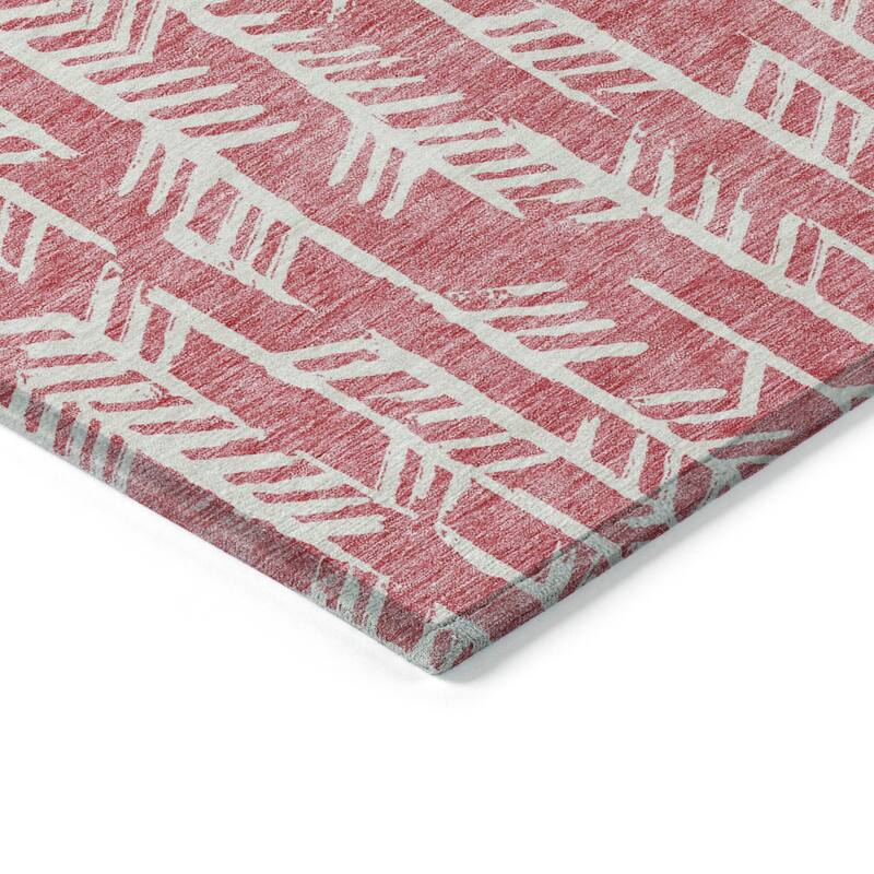 Machine Washable Indoor/ Outdoor Chantille Modern Arrows Rug