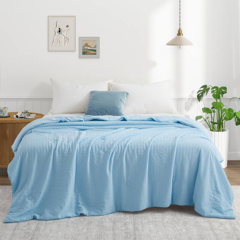 Lightweight Cooling Reversible Bed Blanket, Breathable Seersucker Comforter for Hot Sleepers - Cold Blue - King (108"x90)