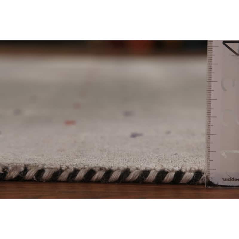 Tribal Gabbeh Area Rug Hand-Knotted Beige Wool Carpet - 5'8" x 7'9"