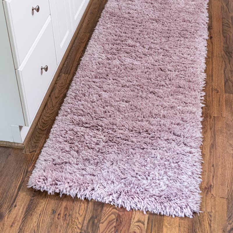 Shag Arum Shag Collection Area Rug - 2'x6'7" - Lavender