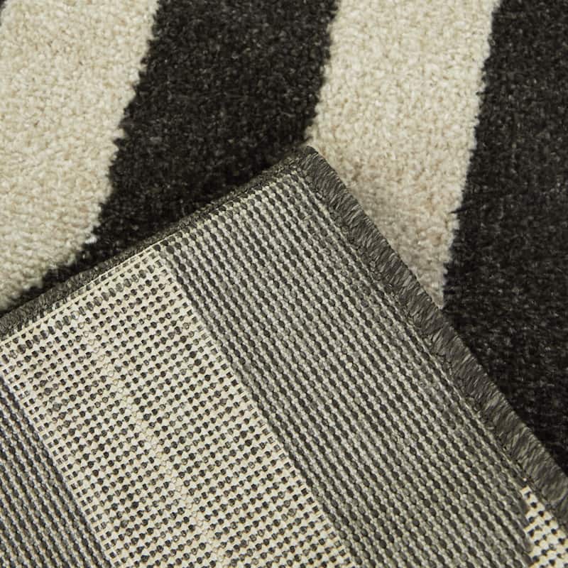 Judith Transitional Area Rug