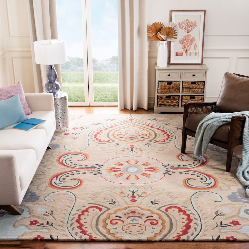 SAFAVIEH Handmade Bella Manjulata Floral Wool Rug