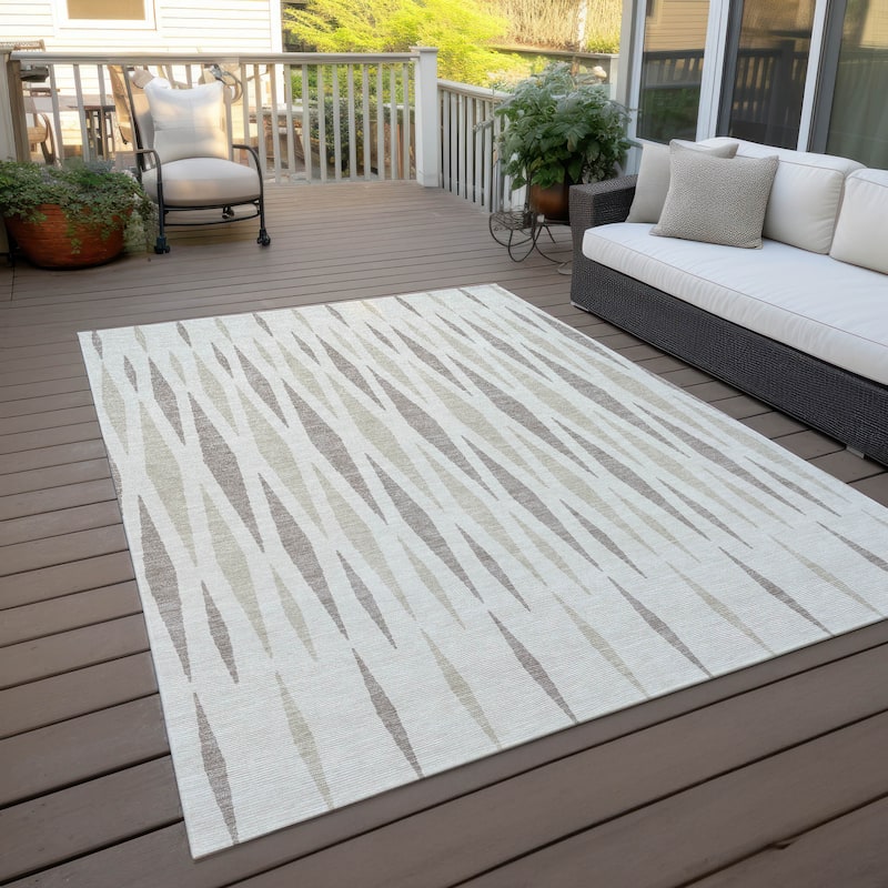 Machine Washable Indoor/ Outdoor Chantille Contemporary Mosaic Rug - Ivory - 8' x 10'