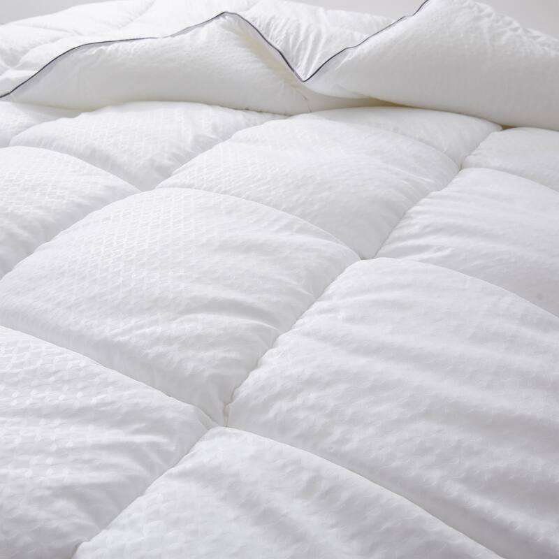 All Season Medium Weight Embossed Reversible Down Alternative Duvet Insert Comforter