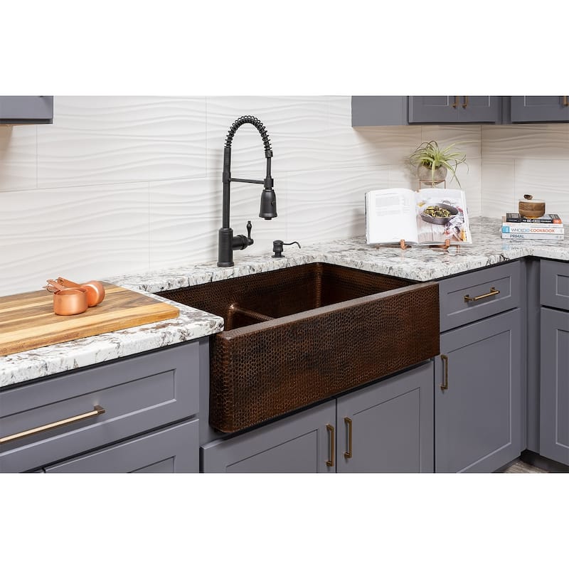 33-in Hammered Copper Kitchen Apron 50/50 Double Basin Sink with Short 5-in Divider w/ Accessories (KSP3_KA50DB33229-SD5)