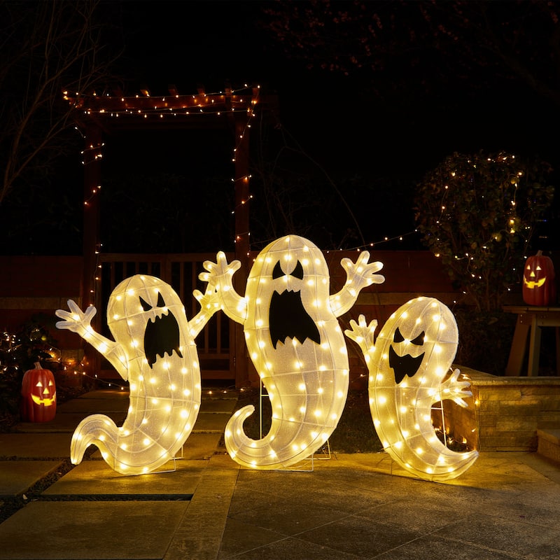 Glitzhome 3ft Lighted Halloween Ghosts Family Outdoor Décor with Warm white LEDs