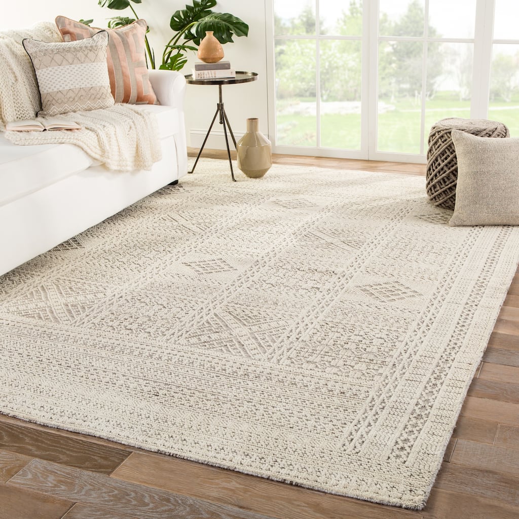 Rehana Hand-Knotted Geometric Area Rug