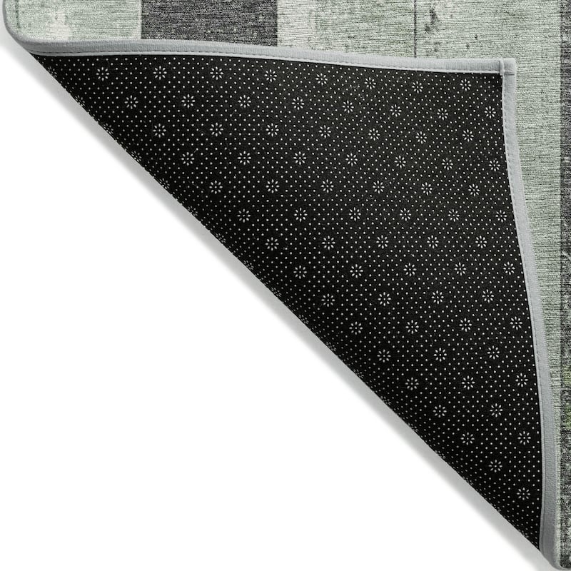 HomeRoots Striped Transitional Rectangle Outdoor Rug