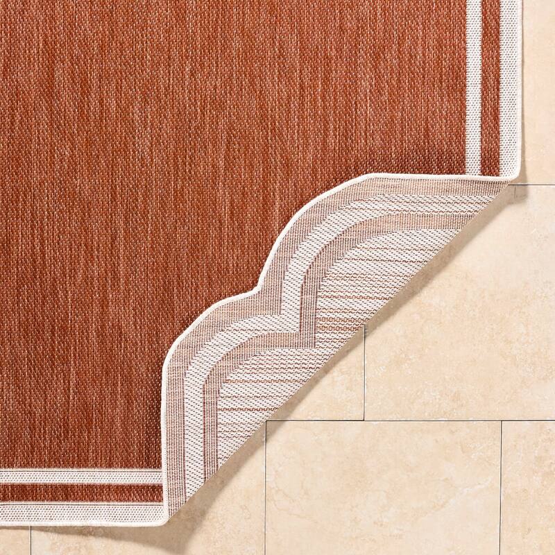 Livabliss Miami Beach Traditional Indoor/Outdoor Area Rug