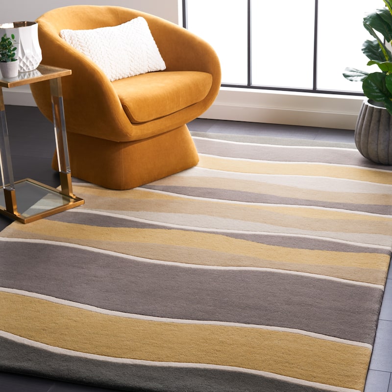 SAFAVIEH Handmade Soho Sharday Wavy Stripe N.Z. Wool/ Viscose - 5' x 8' - Grey/Gold - Runner/Rectangle