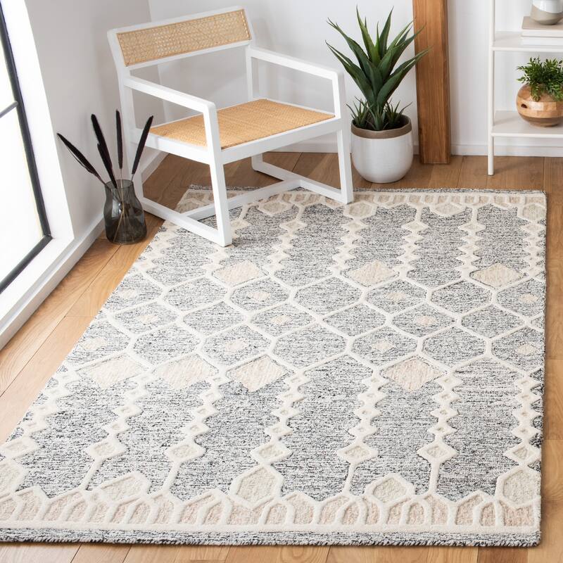 SAFAVIEH Handmade Artistry Bensu Moroccan Boho Wool Rug - 4' x 6' - Ivory/Black