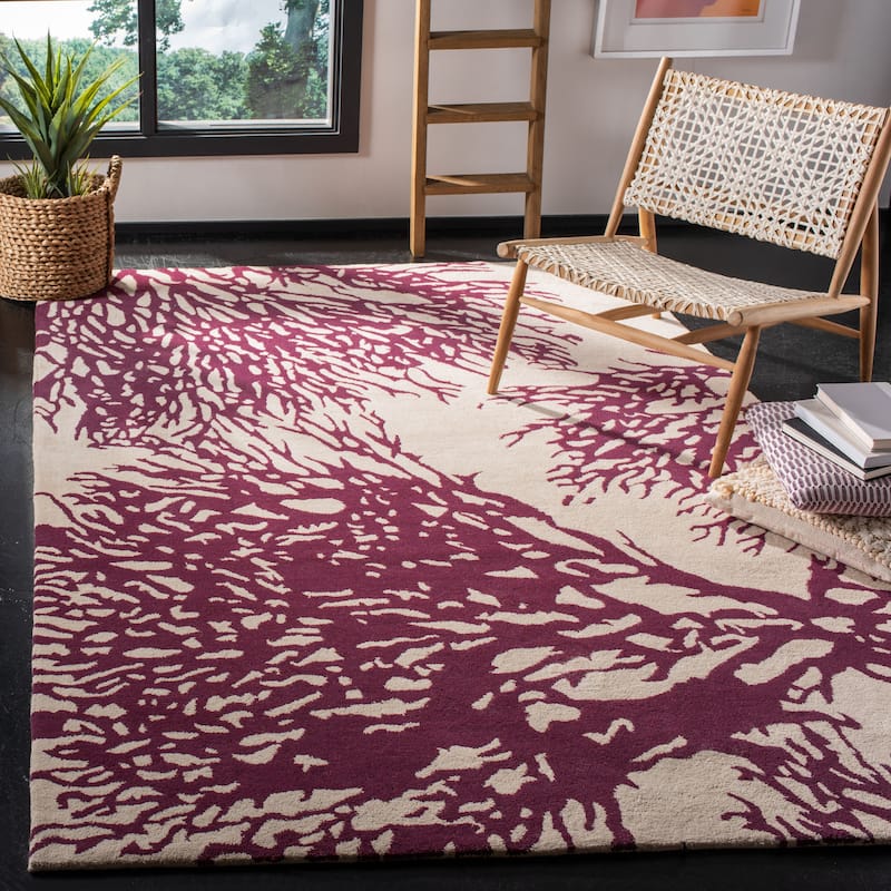 SAFAVIEH Handmade Bella Dwynwen Modern Floral Wool Rug - 8' x 10' - Beige/Purple