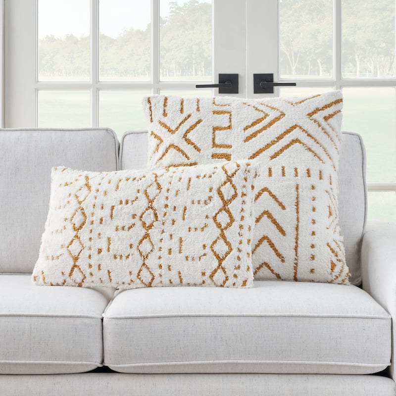Mina Victory Life Styles Textured Geometric Boho Throw Pillow , ( 12"X20" )