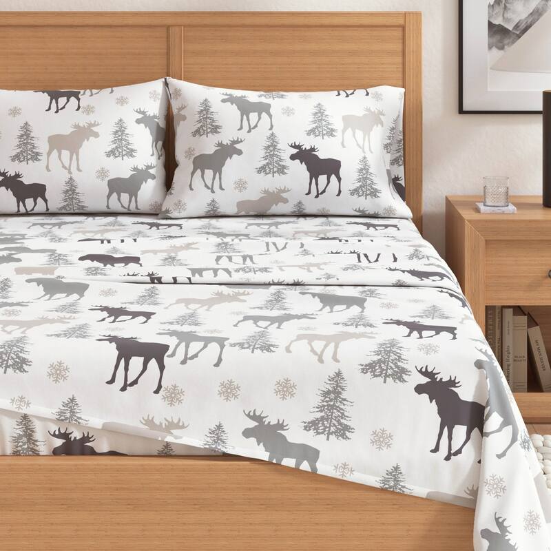 Linery & Co. Turkish Cotton Double-Brushed Christmas Flannel Bed Sheet Set
