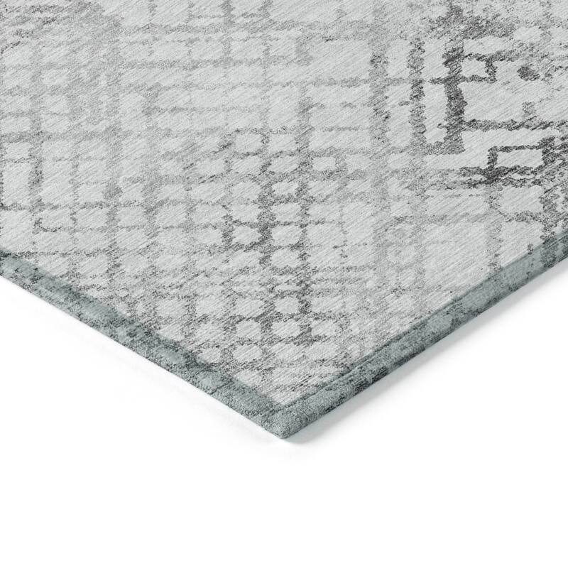 Machine Washable Indoor/ Outdoor Chantille Distressed Trellis Rug