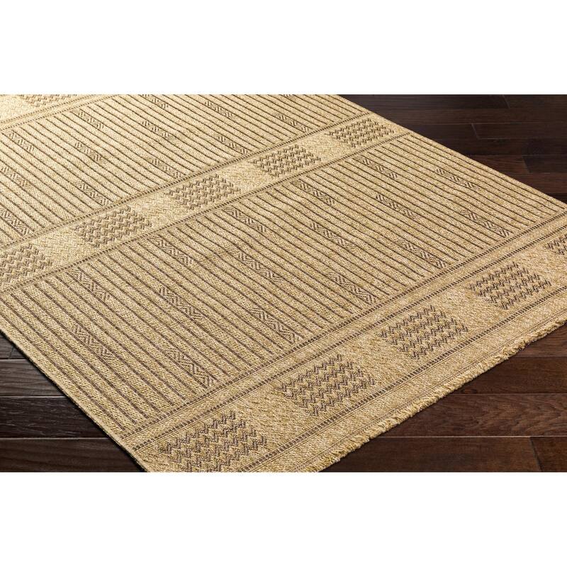 Livabliss Mirage Cottage Geometric Area Rug