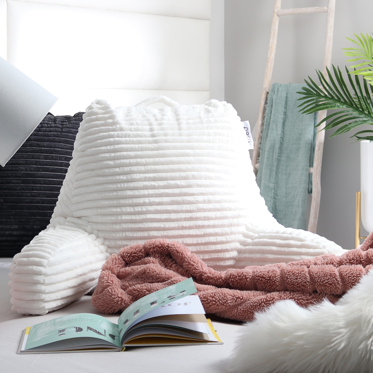 Fuzzy bed deals rest pillow