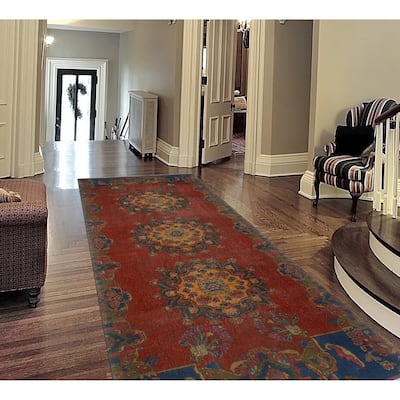 Vintage Distressed Choncey Red/Navy Runner - 5'0" x 9'8"