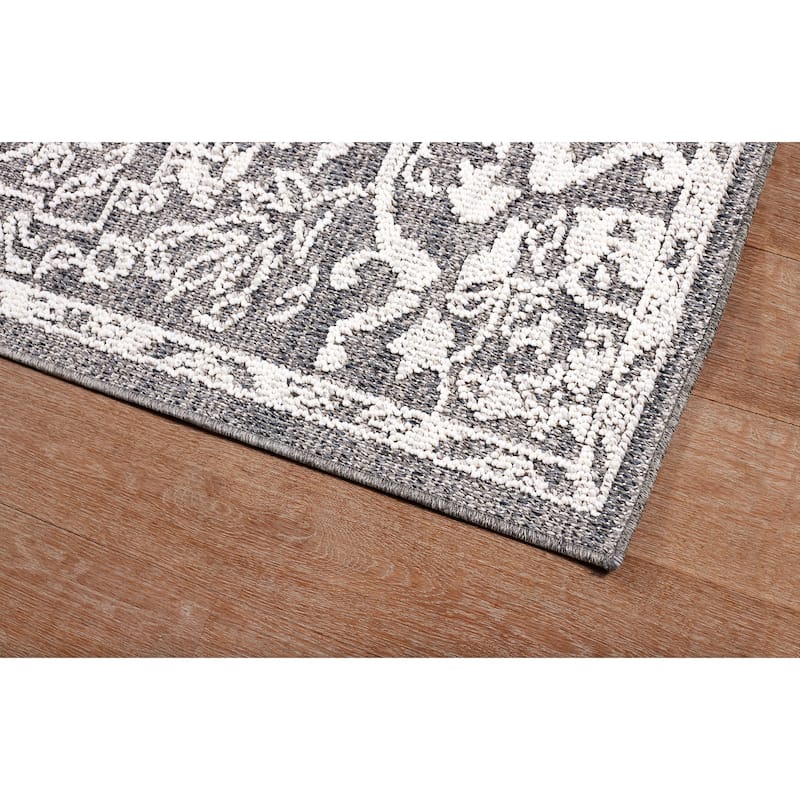 Terra by Obeetee Resort Heriz Rug