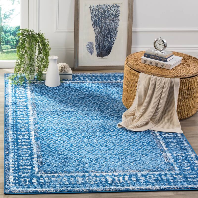 SAFAVIEH Adirondack Cass Distressed Rug - 4' x 6' - Light Blue/Dark Blue