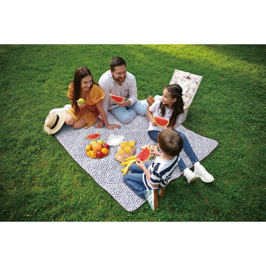 SCOUT Guys and Dots 60x72 Water Resistant Outdoor Blanket