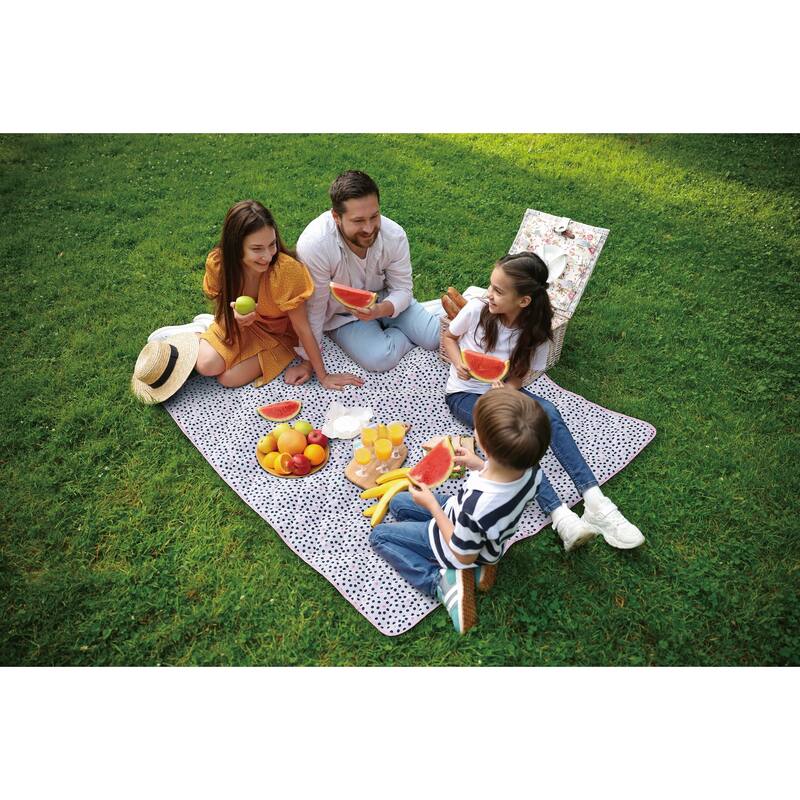 SCOUT Guys and Dots 60x72 Water Resistant Outdoor Blanket