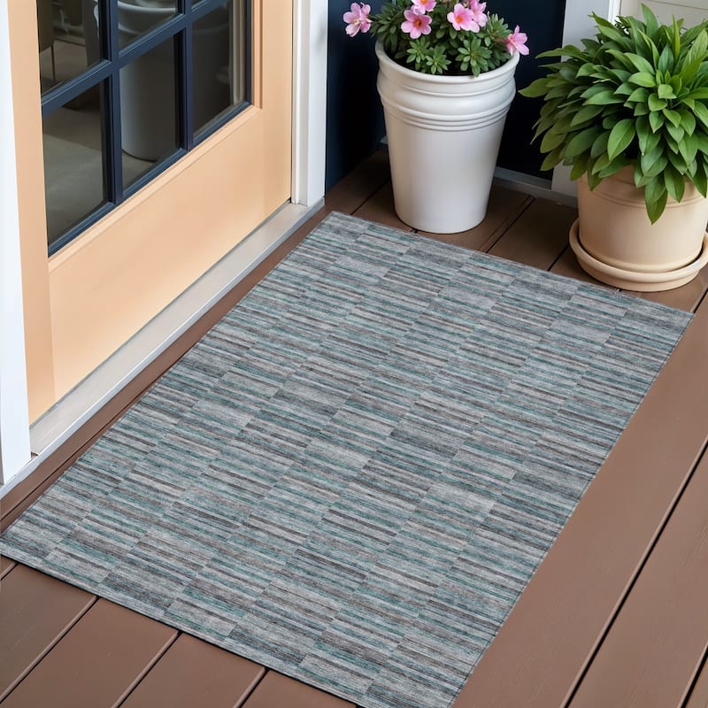 HomeRoots Striped Transitional Rectangle Outdoor Rug - 3' x 5'