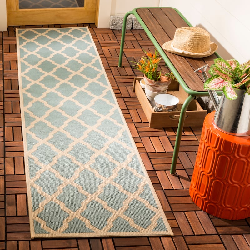 SAFAVIEH Beach House Petrona Indoor/ Outdoor Waterproof Patio Backyard Rug