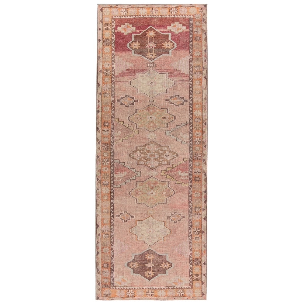 Jesse Machine Washable Medallion Area Rug