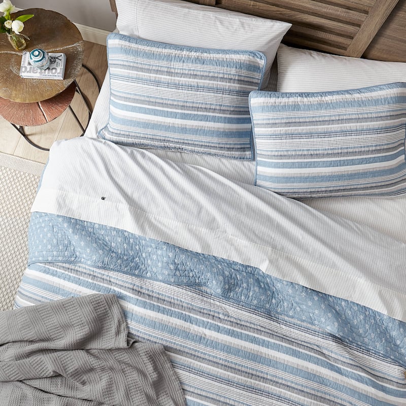 Nautica Jettison Cotton Reversible Blue Quilt Set